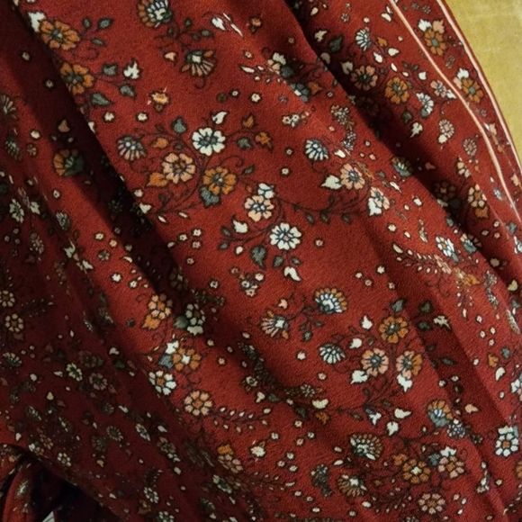 Ladies Max Studio Top Size M - Picture 3 of 10